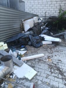 Uprzątnięcie terenu i wywóz odpadów budowlanych — zdjęcie 2